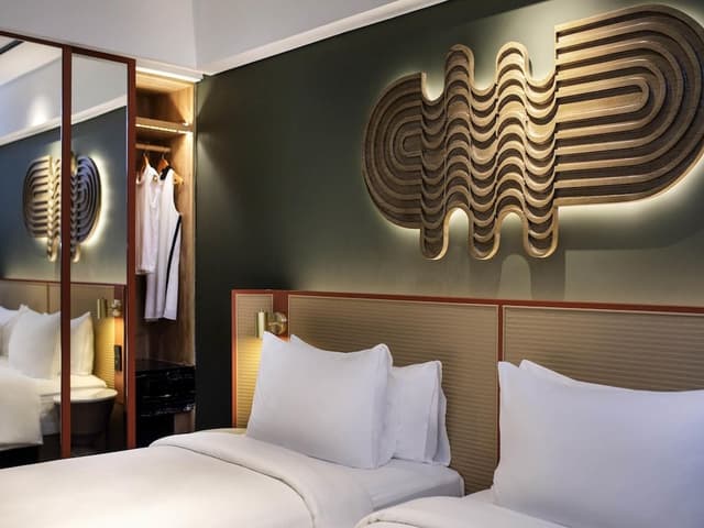 Comfort Room, 2 Twin Beds, Balcony