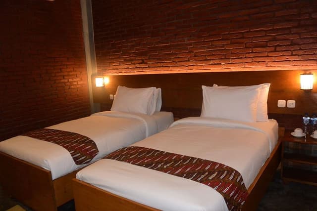 Superior Twin Room