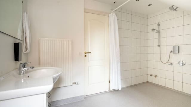 Basic Apartment