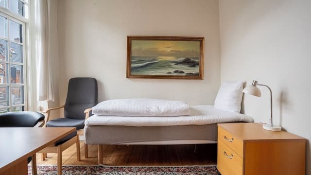 Basic Apartment