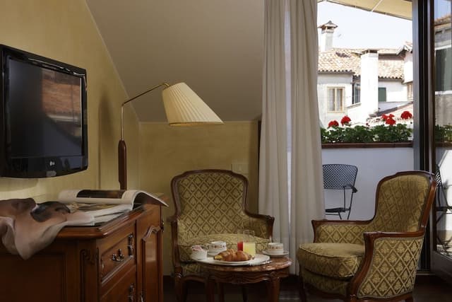 Superior Room, Terrace