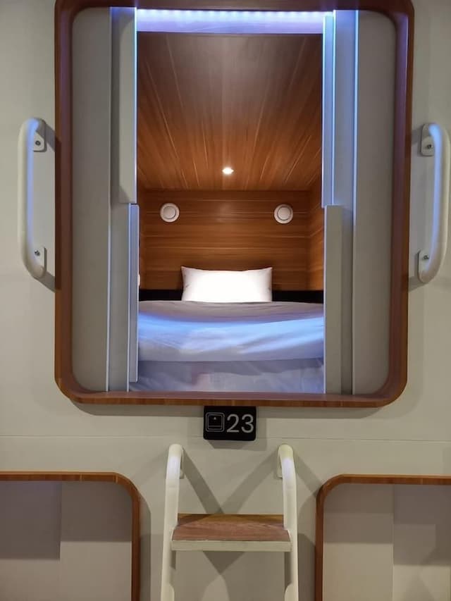 Standard Single Room, Mixed Dorm, Non Smoking