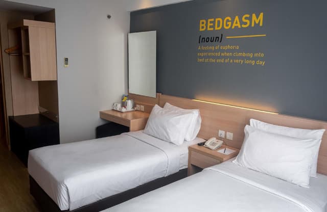 Deluxe Twin Room
