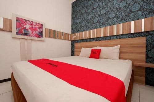 RedDoorz Room