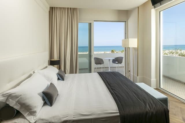 Luxury Suite