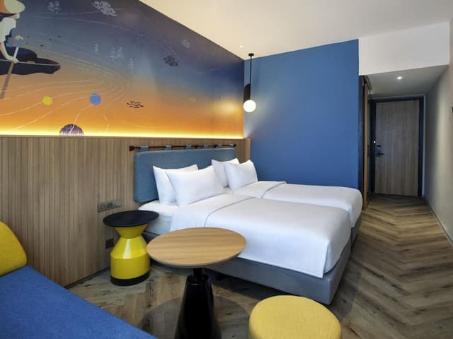 Deluxe Twin Room