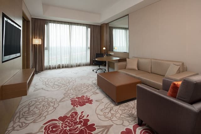 Suite, 1 Bedroom, Garden View