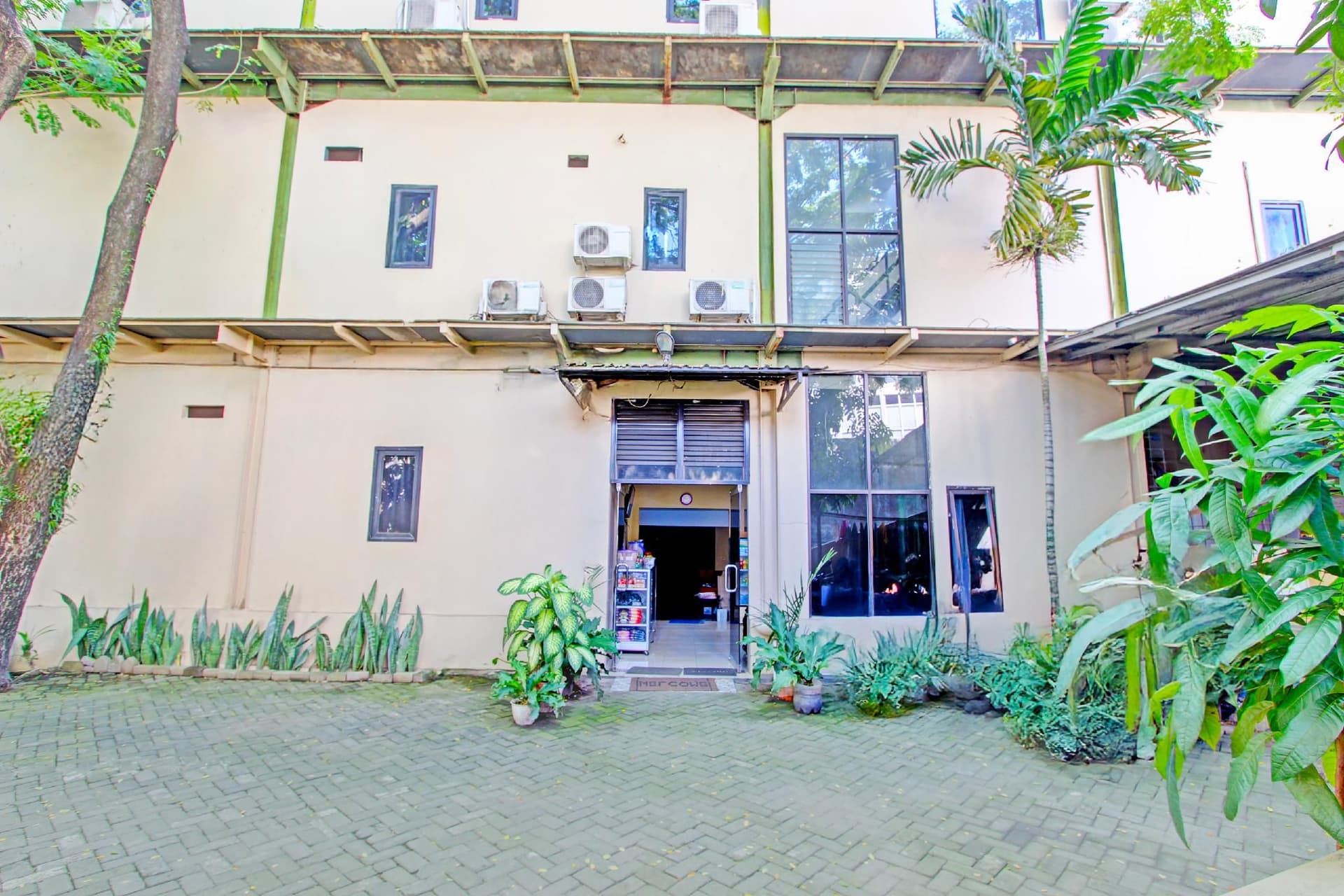 Hotel O Semarang near Bandara Ahmad Yani formerly Rumah Ceria