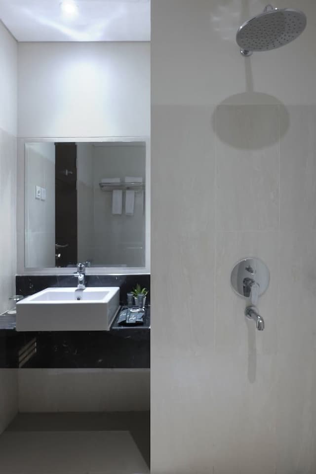 Deluxe Room, City View