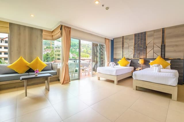 Grand Room (Deluxe)