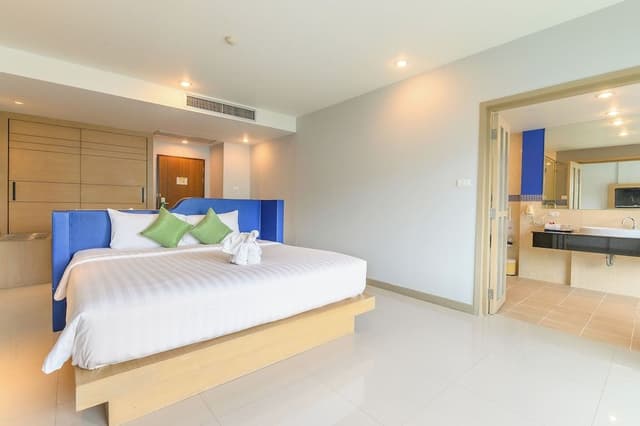 Grand Room (Deluxe)