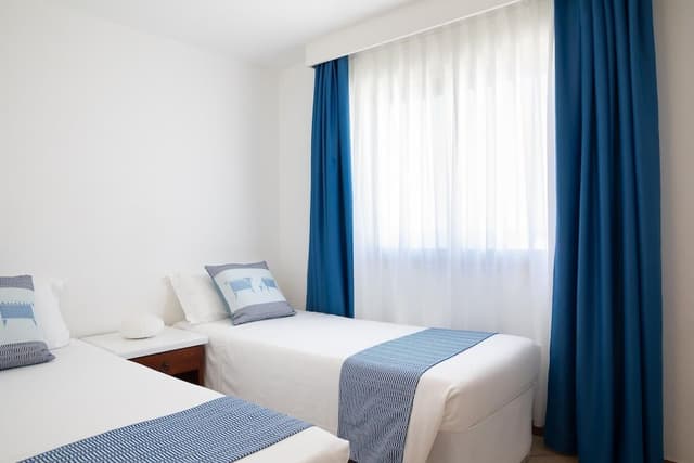 Comfort Room, Multiple Beds, Non Smoking