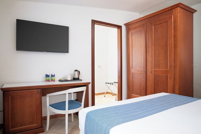 Junior Suite, 1 Queen Bed, Non Smoking, Sea View (with Sofabed)