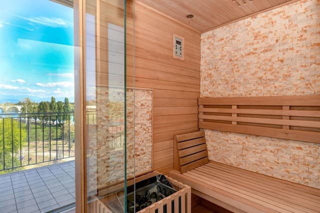 Wellness Room (Sauna e Jacuzzi)