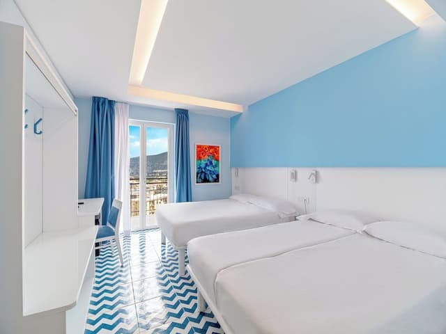 Classic Quadruple Room