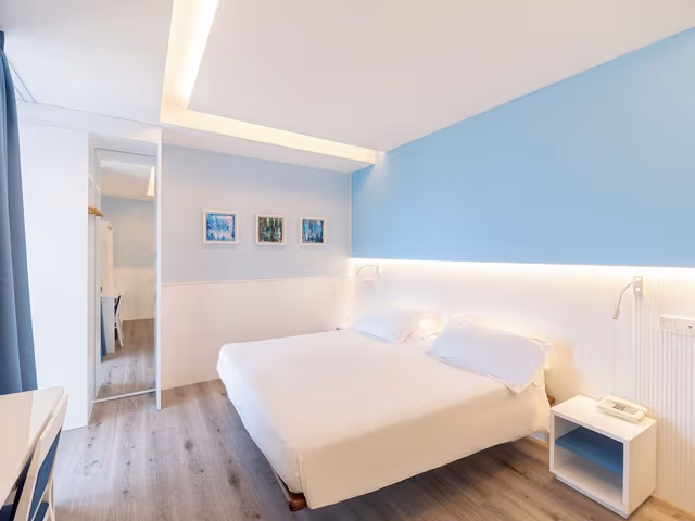 Classic Double Room