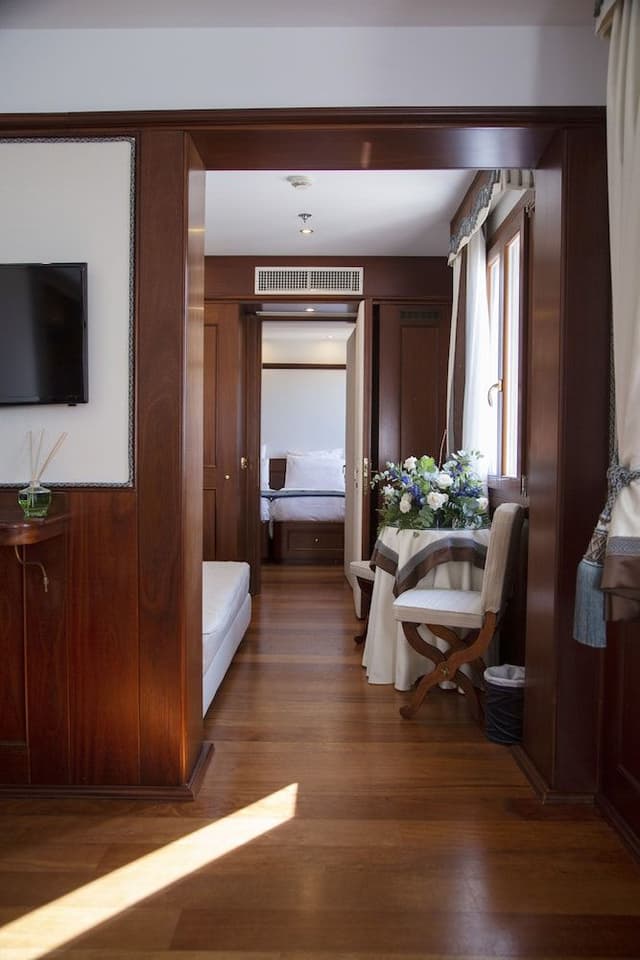 Junior Suite, Lagoon View