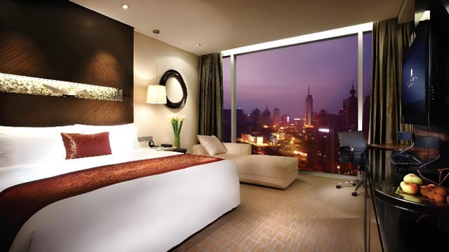 One-Bedroom King Suite with Ocean View
