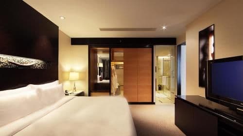 One-Bedroom King Suite with Ocean View