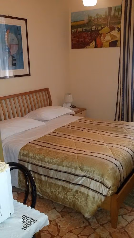 Triple Room, Shared Bathroom