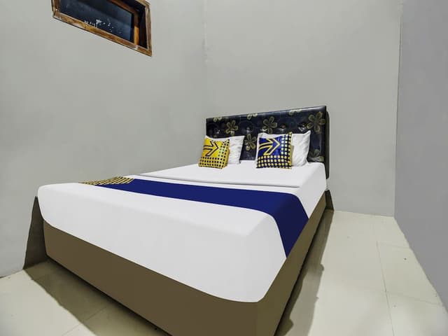 Economy Double Room