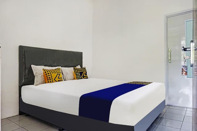 SPOT ON Basic Room