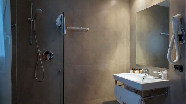 Basic Quadruple Room