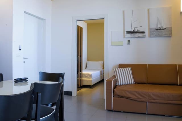 Suite, 2 Bedrooms