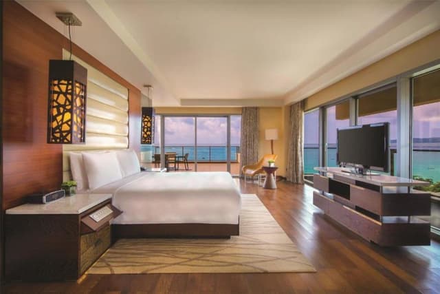 Deluxe Suite, Sea View