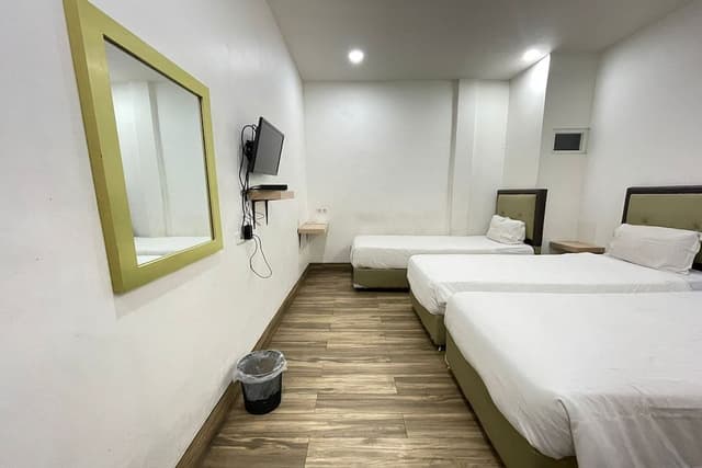 Triple Room