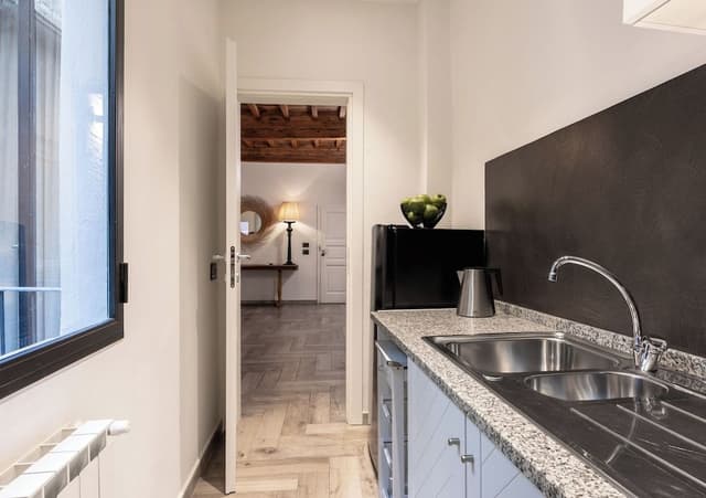 Apartment, Annex Building (stair access only)