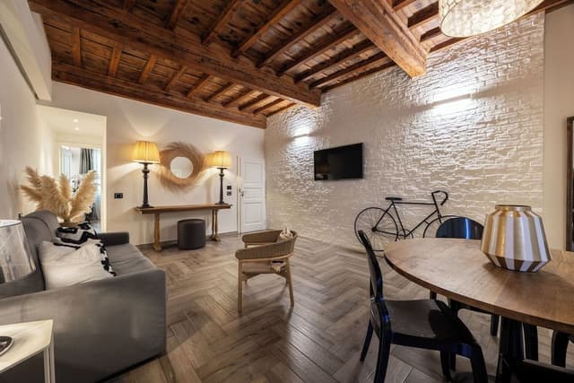 Apartment, Annex Building (stair access only)