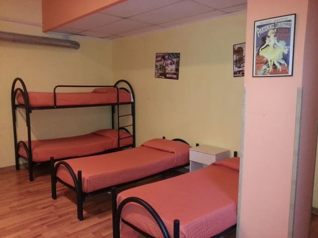 Basic Shared Dormitory, Private Bathroom