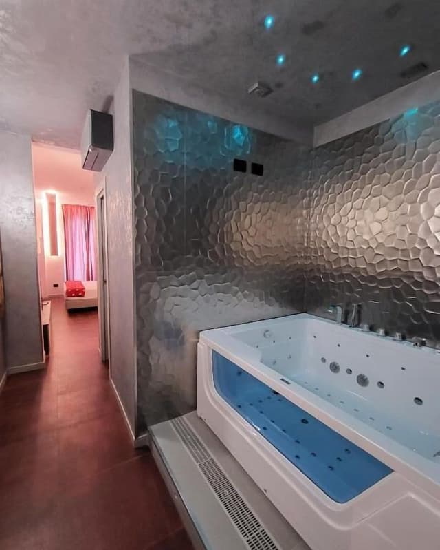Deluxe Double Room, Jetted Tub