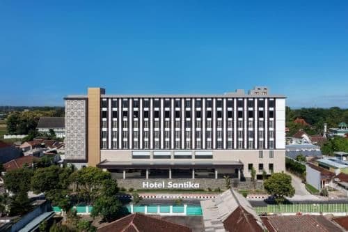 โรงแรม ซานติกา บลิทาร์