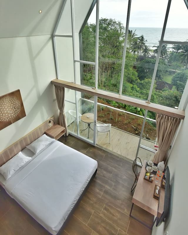 Super Deluxe Room