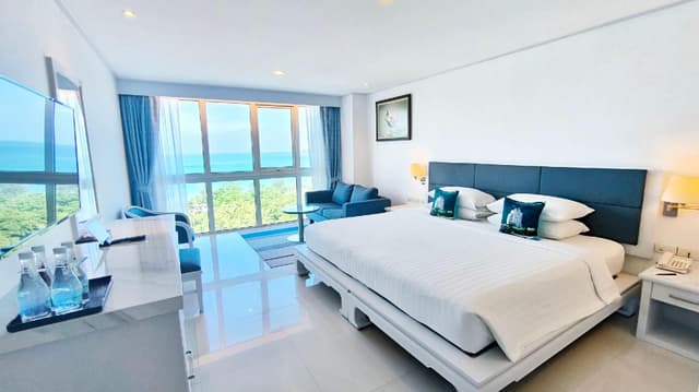 Superior Sea View