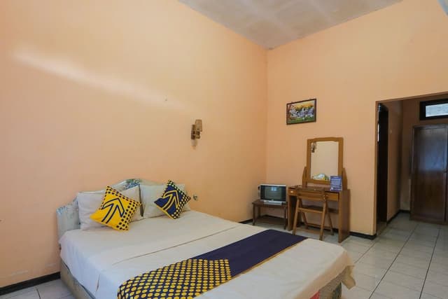 Economy Double Room
