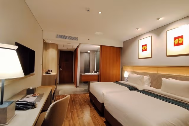 Deluxe Double or Twin Room