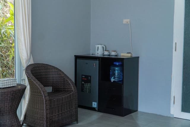 Deluxe Bungalow, 1 King Bed, Non Smoking, Beach View
