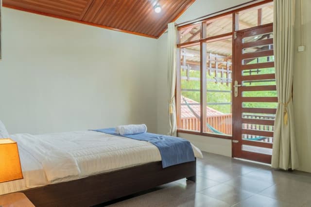 Exclusive Bungalow, 1 Queen Bed, Balcony, Beach View