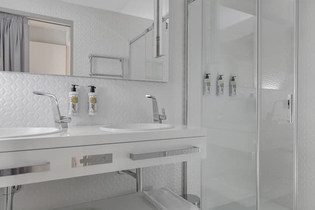 Suite, 2 Bedrooms