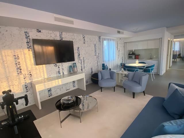 Suite, 2 Queen Beds, Sea View