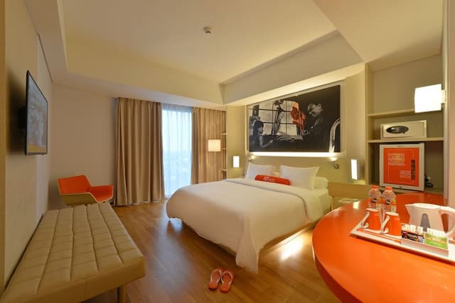 HARRIS Room
