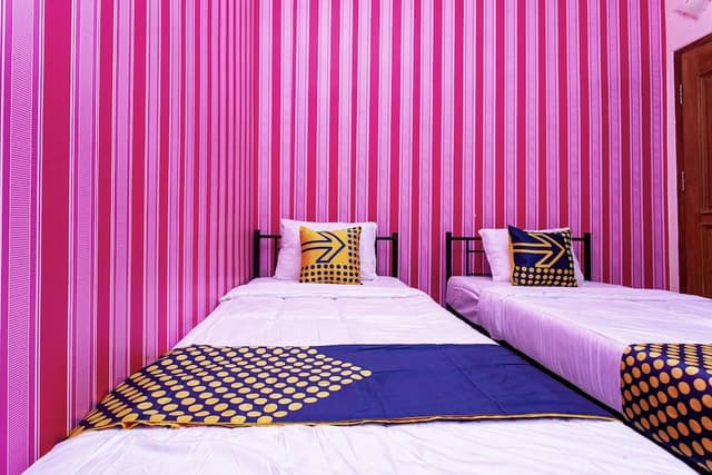 Basic Twin Room
