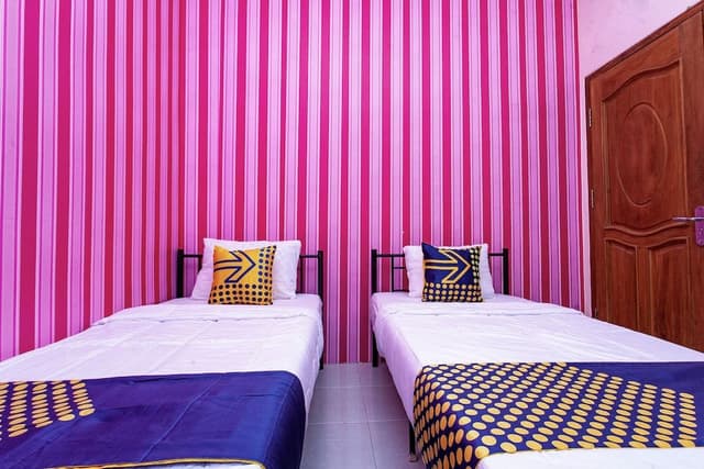 Basic Twin Room