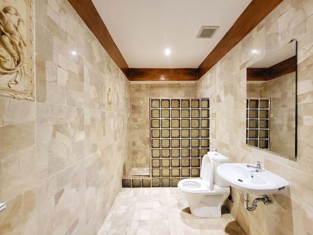 Royal Suite