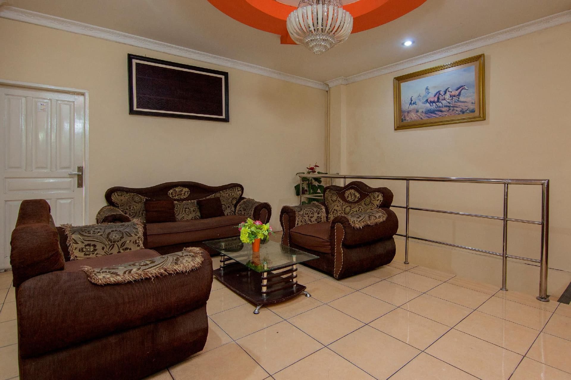 OYO 2045 Hotel 211 OYO 2045 Hotel 211