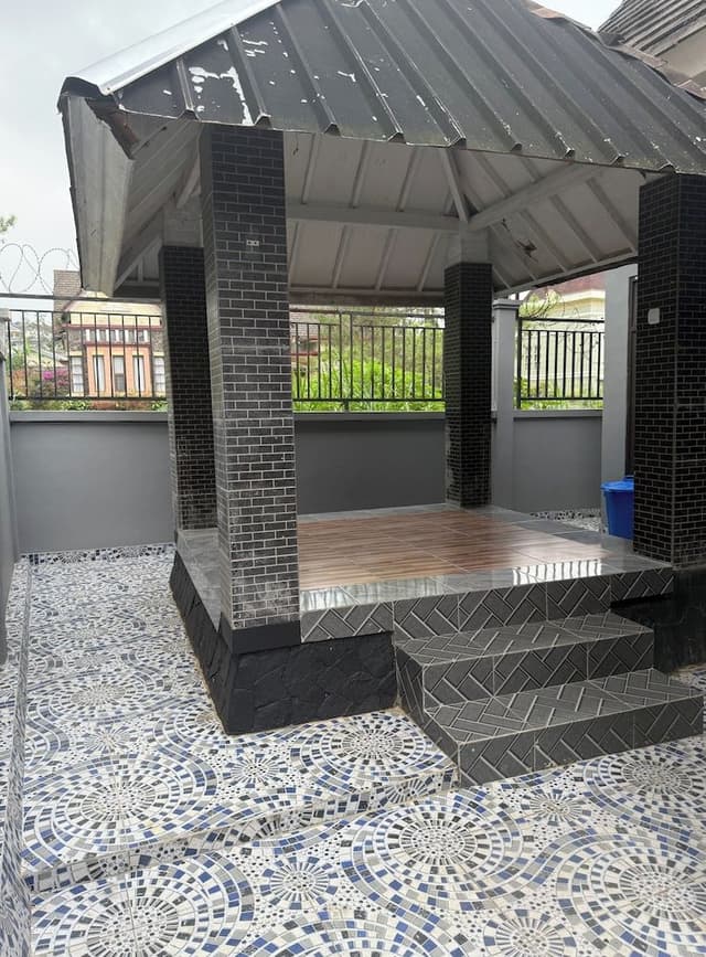 Exclusive Villa, 4 Bedrooms, Balcony, River View