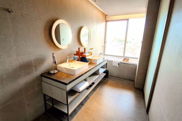Junior Suite (Valley)